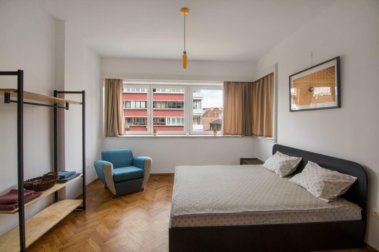 Design Apartment In Sofia Top City Center Exterior photo