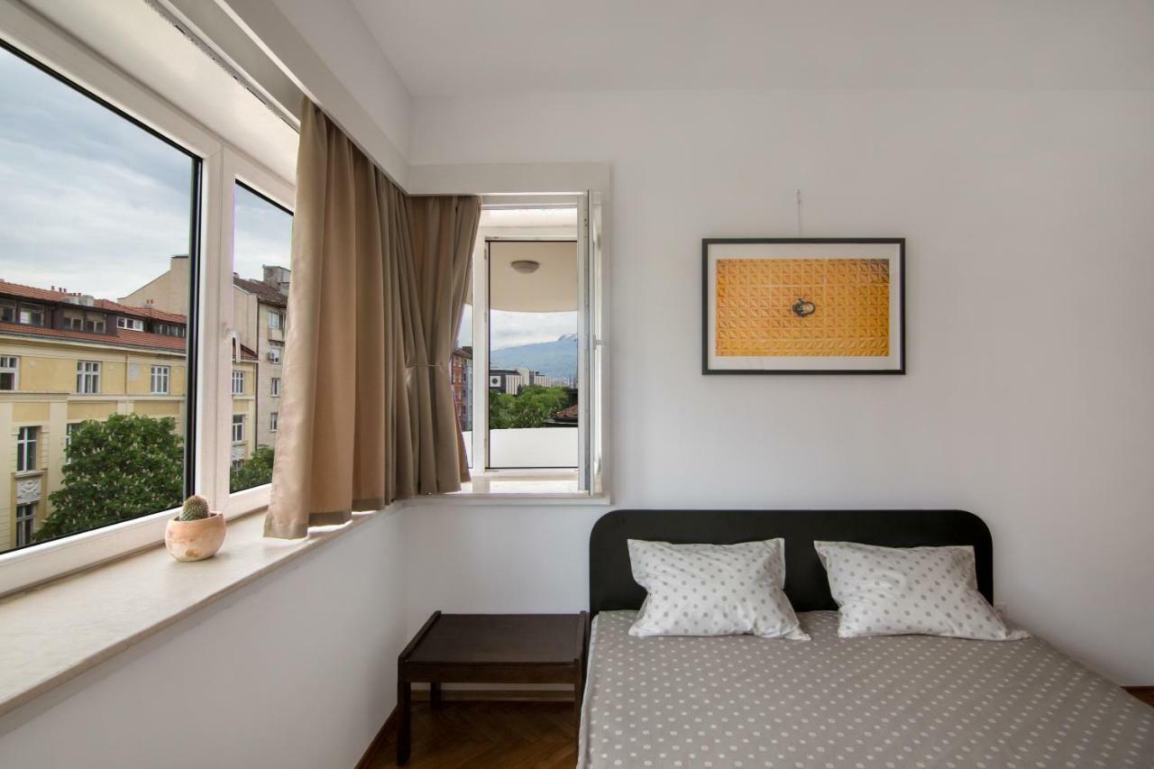 Design Apartment In Sofia Top City Center Exterior photo